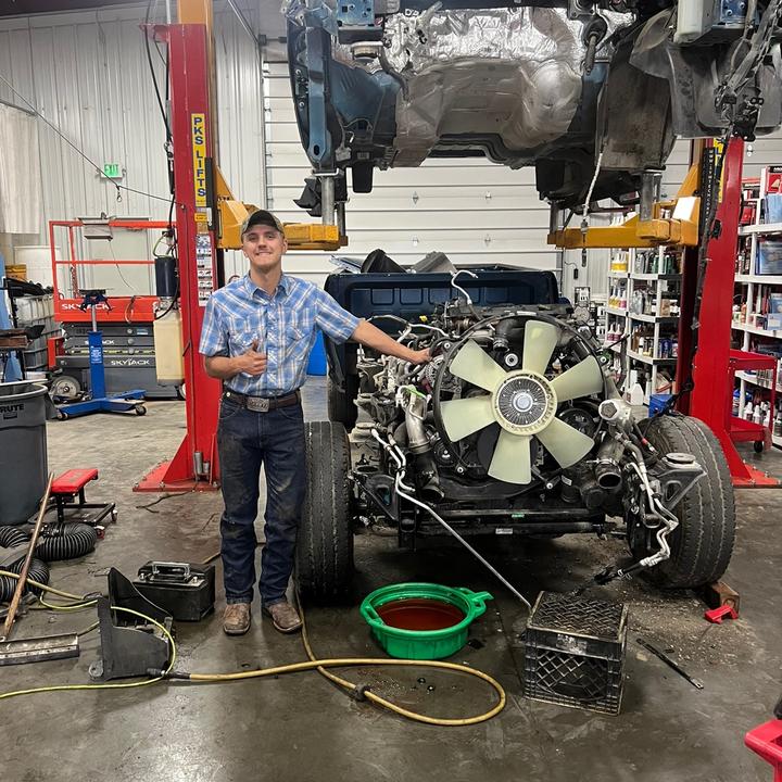 🦄 backyard_mechanic Aspen Lee Lang TikTok