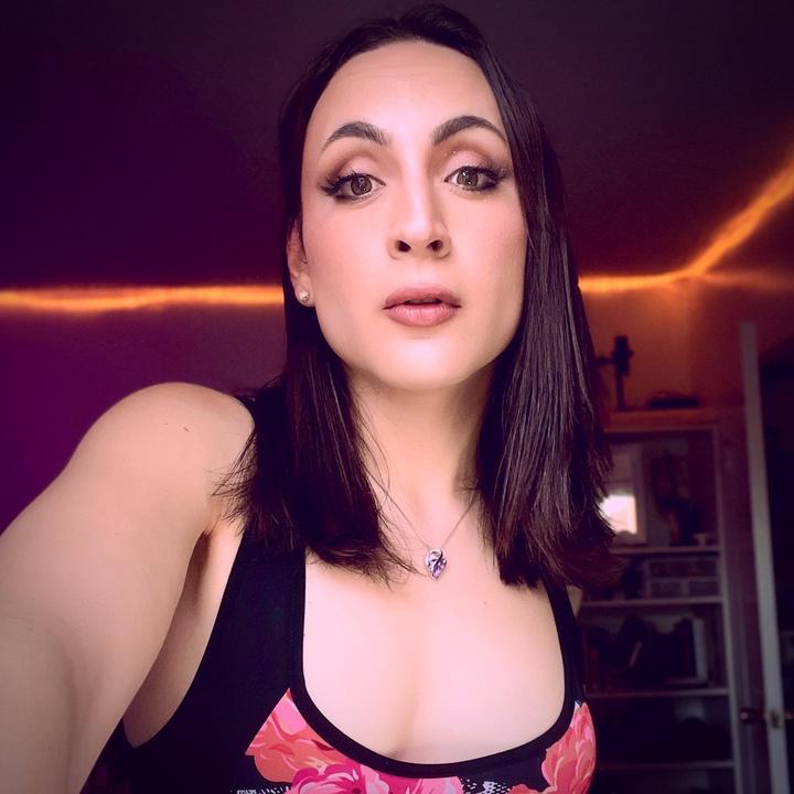 🦄 @lucy.thinks.aloud - Lucy - TikTok