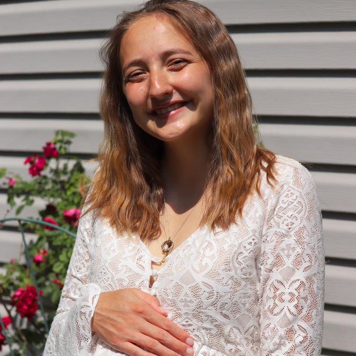 🦄 @barefootnpreginthegarden - Barefoot Mama - TikTok