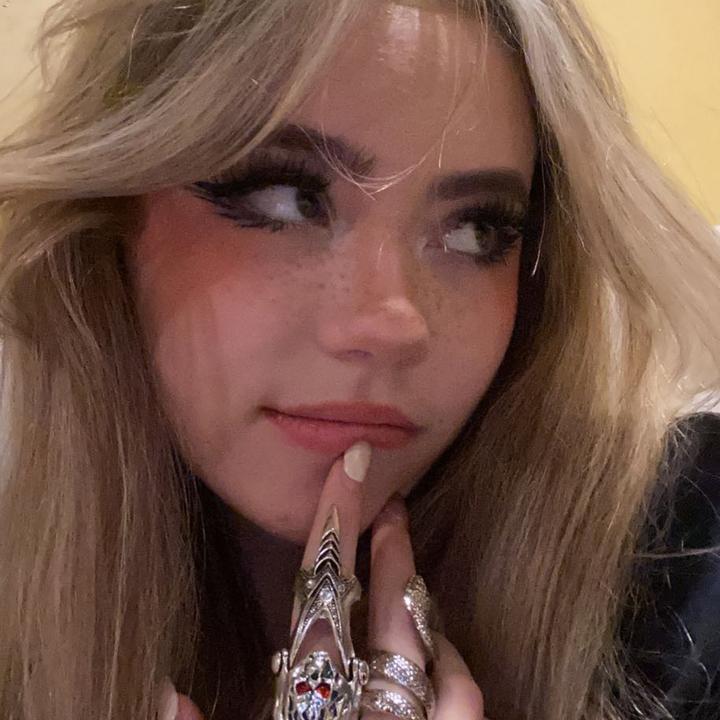 @ellas.tho - TikTok