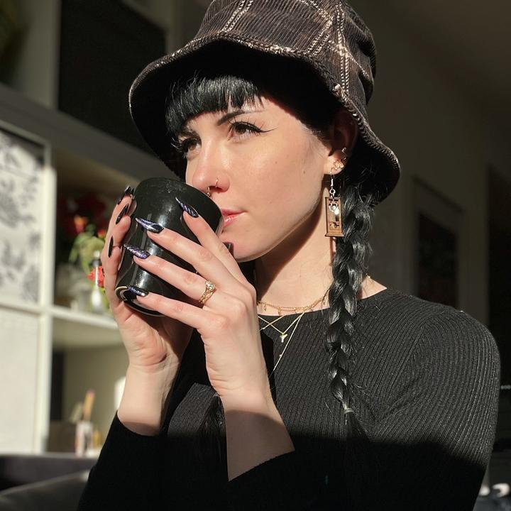 first grwm in the new apatment (my hair is so bad i need my bangs