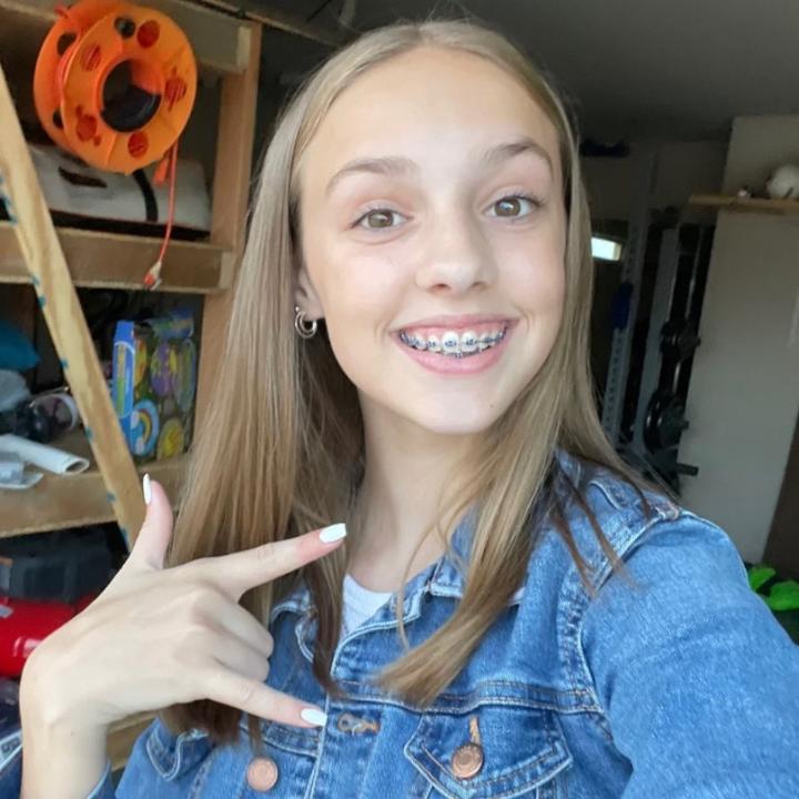 ▷ You can order off her Instagram!💜 @13honestly_idk13 - TikTok