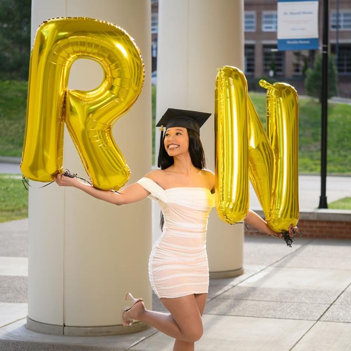 iamnursebrooke Brooke BSN RN TikTok new-grad-rn-and-allied-health-hiring-event-doubletree-by-hilton