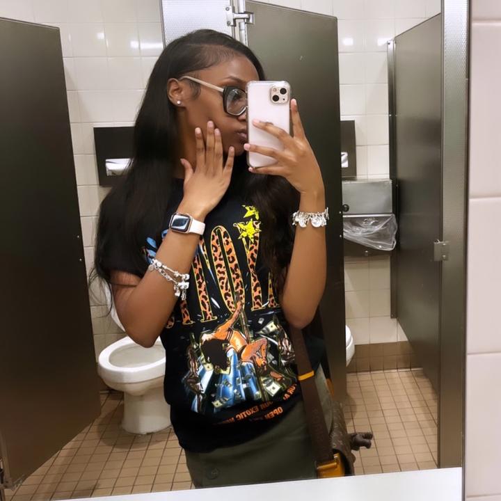 thefineasslibra