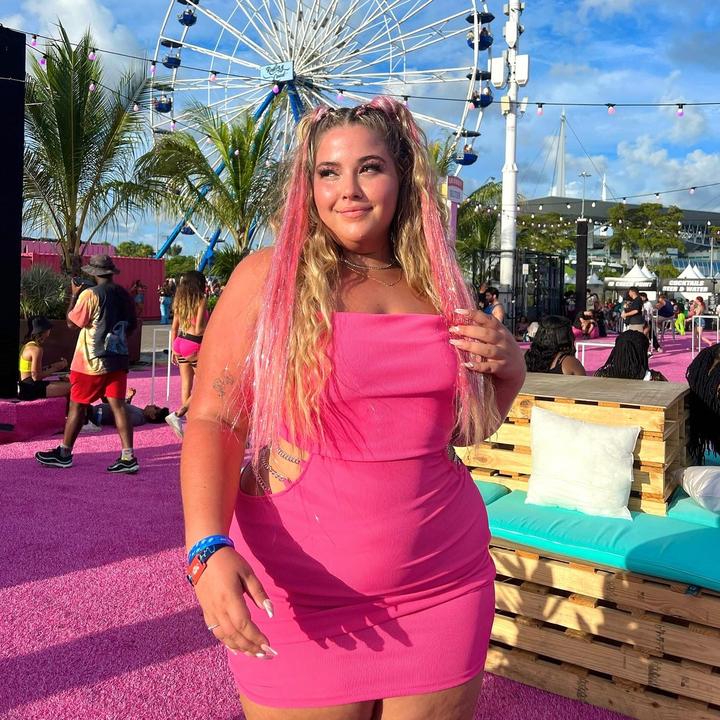 Just love yourself ladies! @sampaigeeee - TikTok