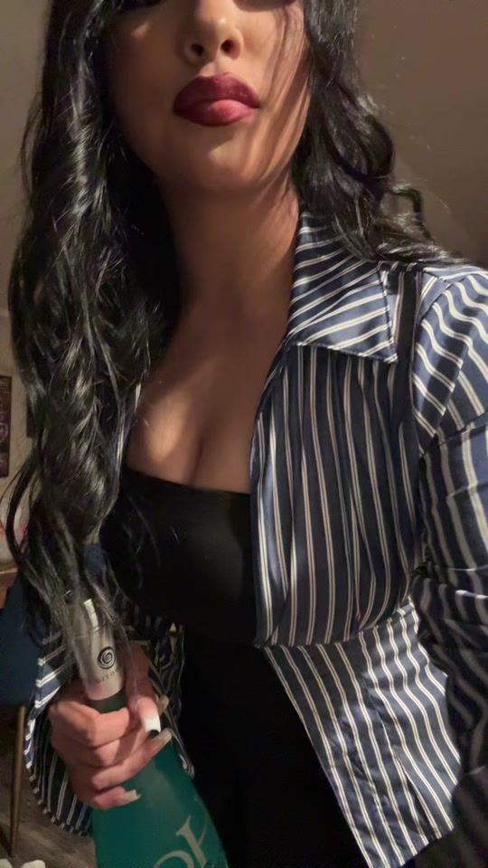 TikTok video thumbnail by definitelynotaline